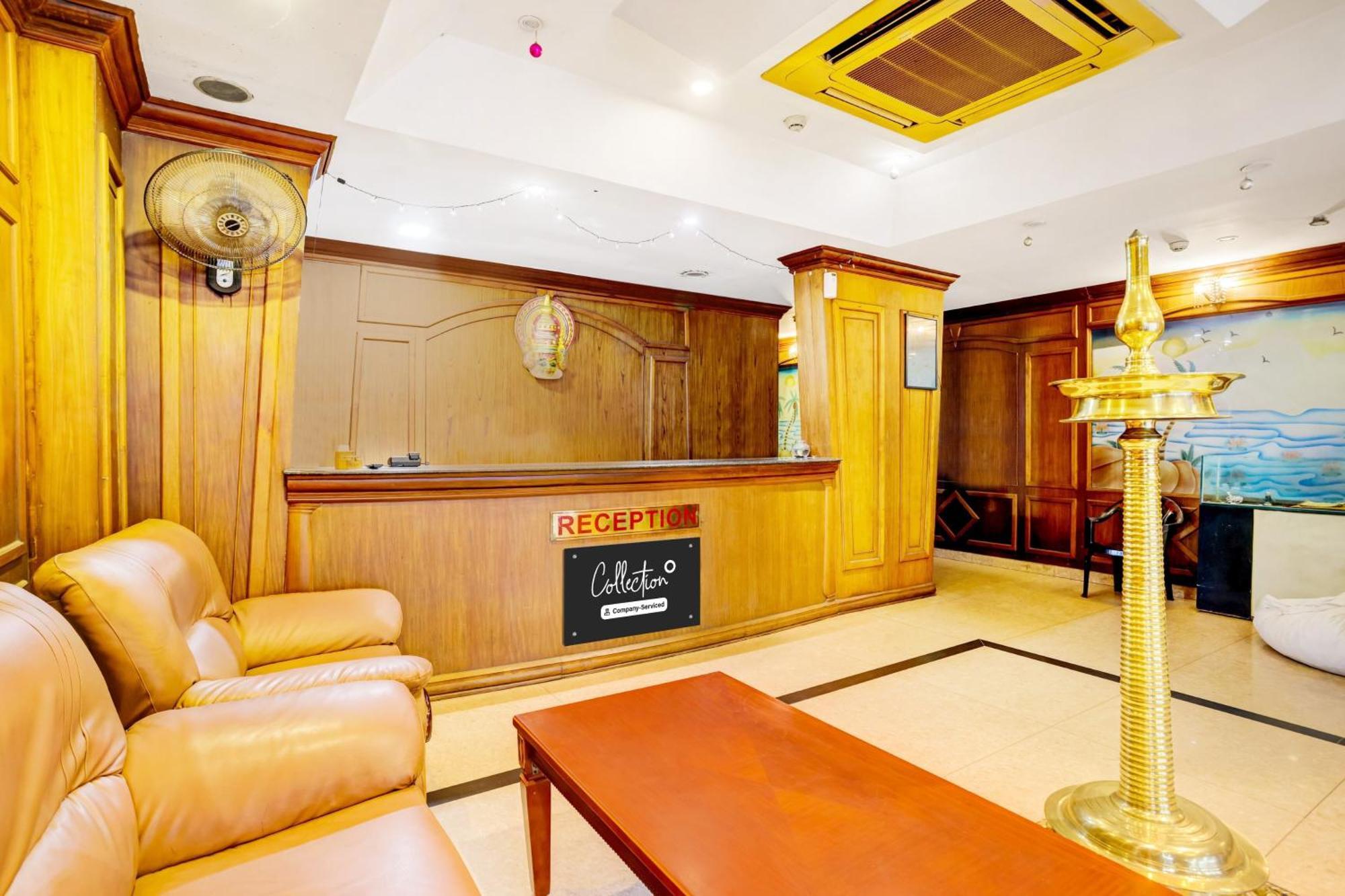 Hotel Collection O Thampanoor Thiruvananthapuram Exterior foto
